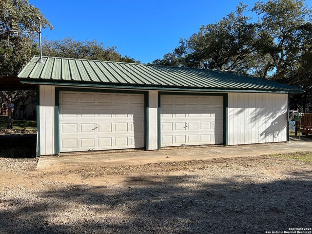 119 CEDAR TREE LN, Canyon Lake, TX 78133