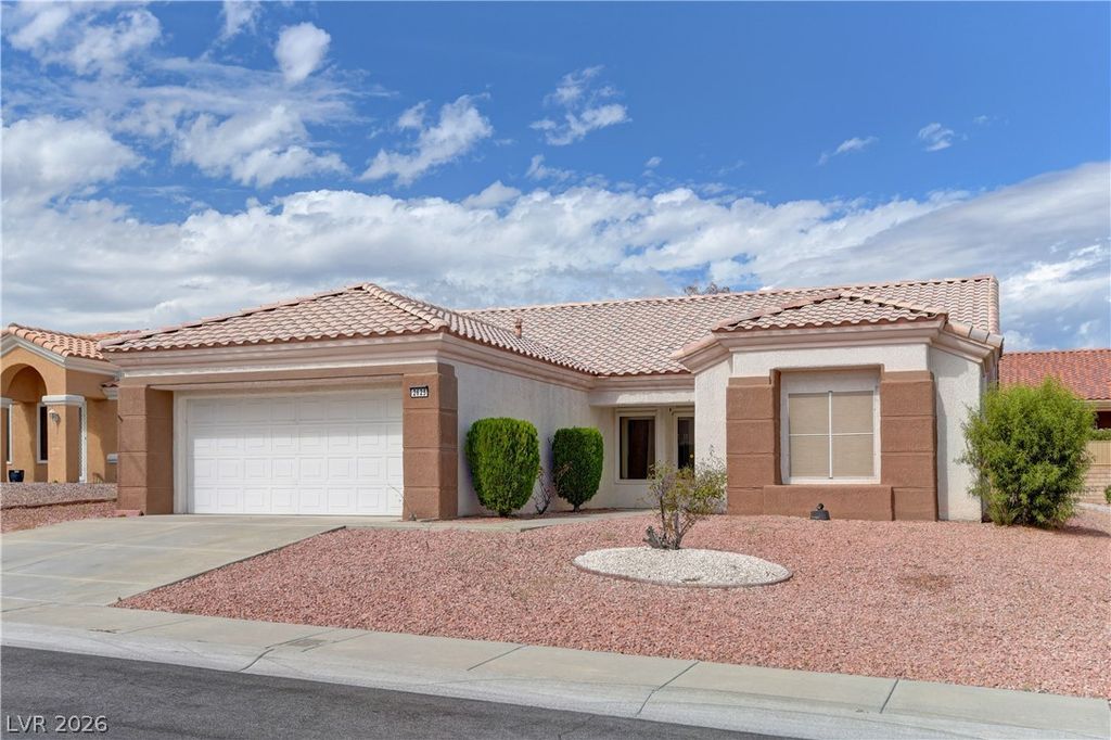 2625 Lotus Hill Drive, Las Vegas, NV 89134 — photo 2