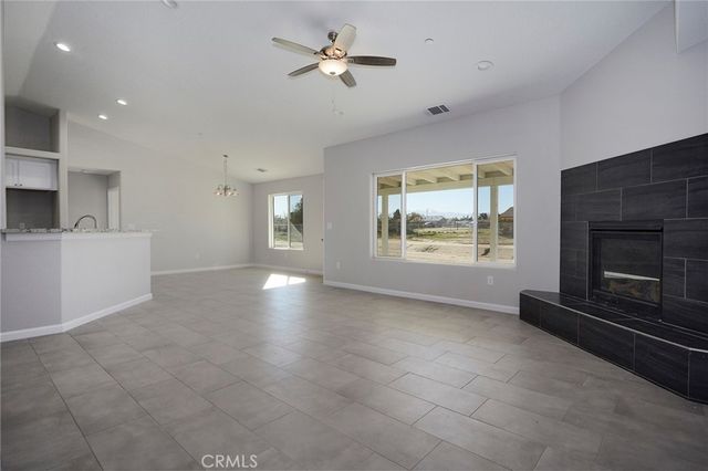 17796 Valencia Street, Hesperia, CA 92345