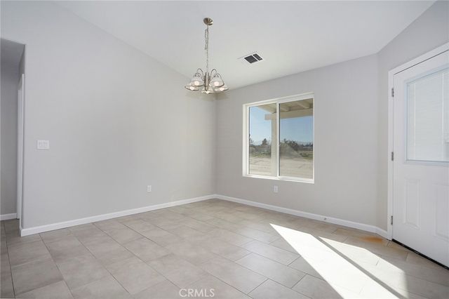 17796 Valencia Street, Hesperia, CA 92345