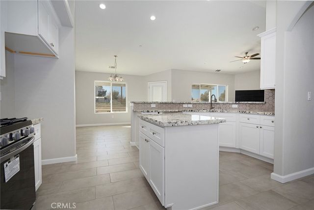 17796 Valencia Street, Hesperia, CA 92345