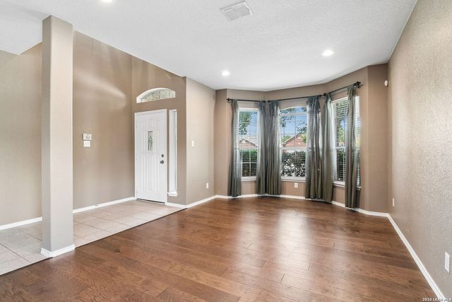 12330 Fleming Surf Dr, San Antonio, TX 78249