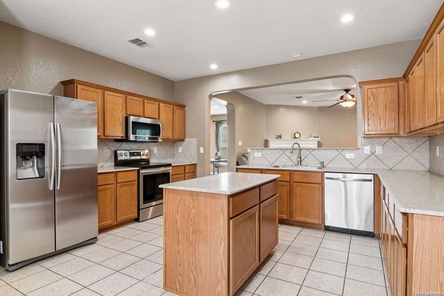12330 Fleming Surf Dr, San Antonio, TX 78249