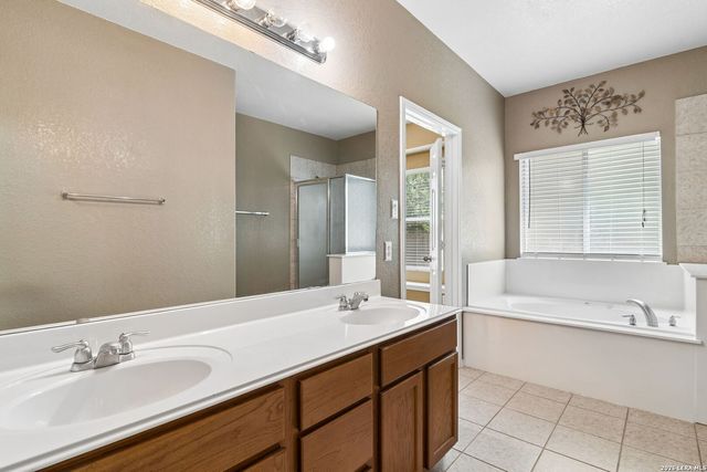 12330 Fleming Surf Dr, San Antonio, TX 78249