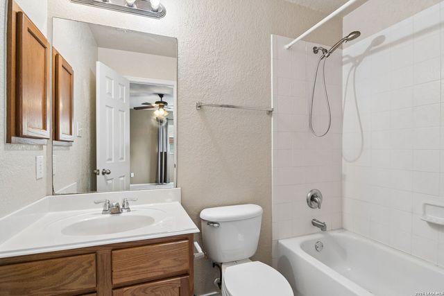 12330 Fleming Surf Dr, San Antonio, TX 78249