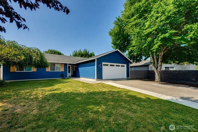 2129 Dahlia Street, Woodland, WA 98674