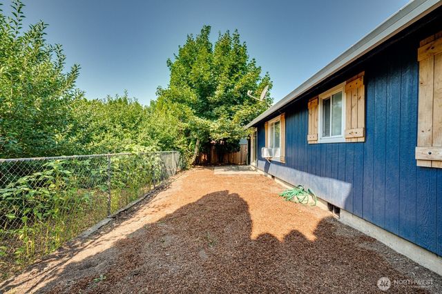 2129 Dahlia Street, Woodland, WA 98674