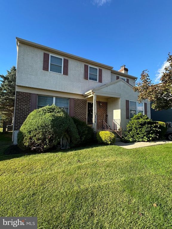 314 GREENBRIAR LN, HAVERTOWN, PA 19083 — photo 2