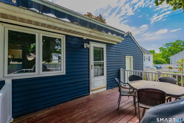 33 Dorothy Road, East Hartford, CT 06118