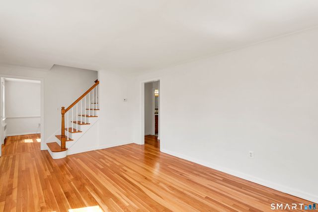 33 Dorothy Road, East Hartford, CT 06118