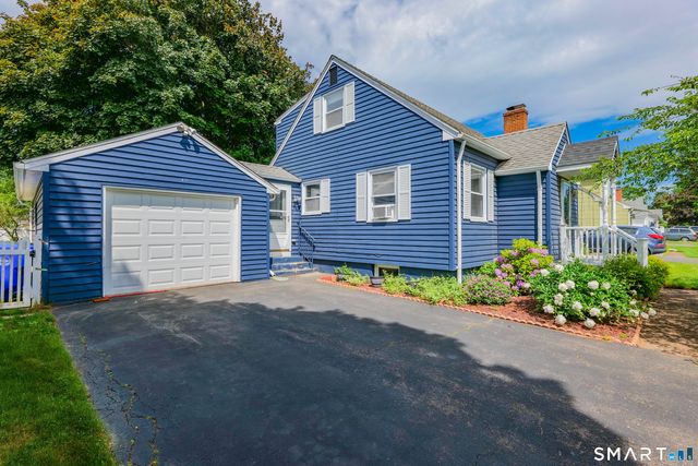 33 Dorothy Road, East Hartford, CT 06118