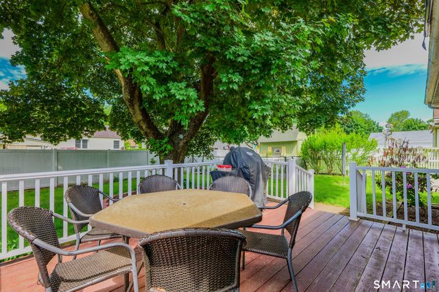 33 Dorothy Road, East Hartford, CT 06118