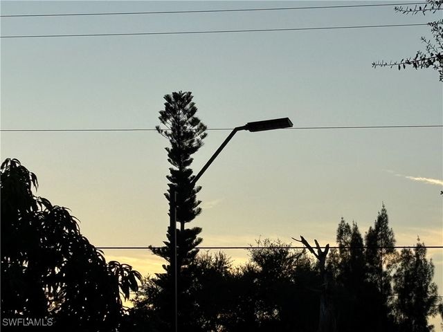 7993 Ebson DR, North Fort Myers, FL 33917