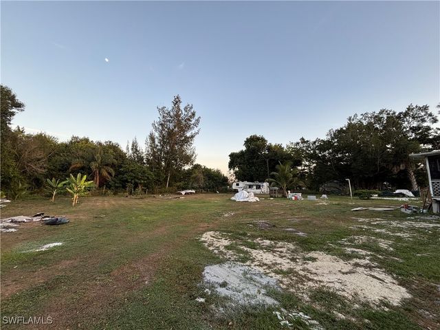 7993 Ebson DR, North Fort Myers, FL 33917