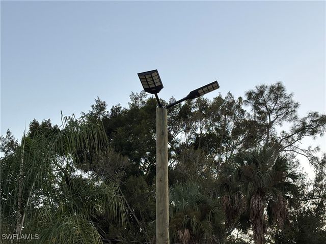 7993 Ebson DR, North Fort Myers, FL 33917