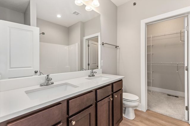 4417 Lower Beaver Road Road, Des Moines, IA 50310
