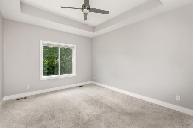 4417 Lower Beaver Road Road, Des Moines, IA 50310