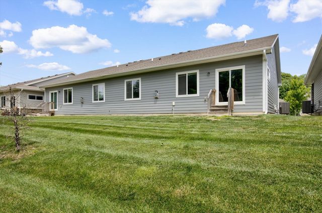 4417 Lower Beaver Road Road, Des Moines, IA 50310
