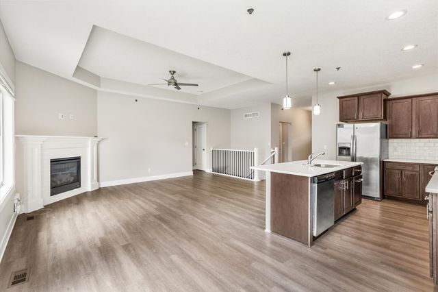 4417 Lower Beaver Road Road, Des Moines, IA 50310