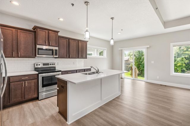 4417 Lower Beaver Road Road, Des Moines, IA 50310
