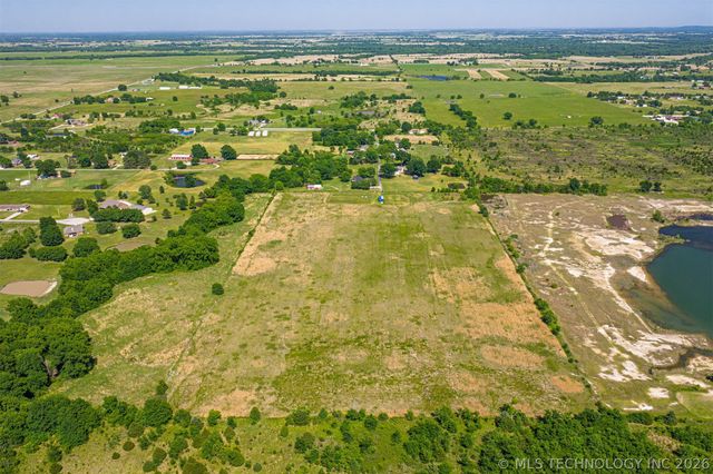 14744 Tyler Road, Okmulgee, OK 74447