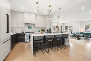 116 Thorndike St. 116, Brookline, MA 02446