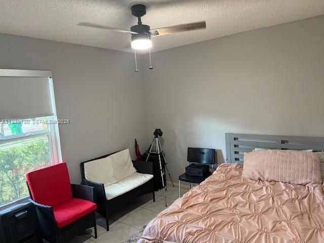 9530 Ashley Dr, Miramar, FL 33025