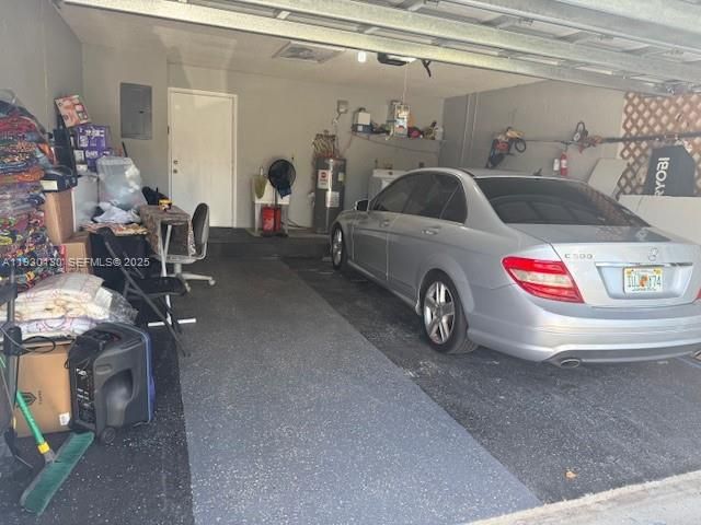 9530 Ashley Dr, Miramar, FL 33025