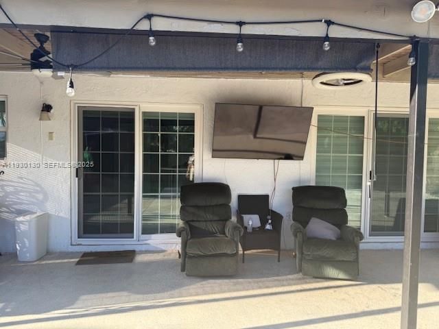 9530 Ashley Dr, Miramar, FL 33025