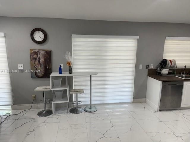 9530 Ashley Dr, Miramar, FL 33025