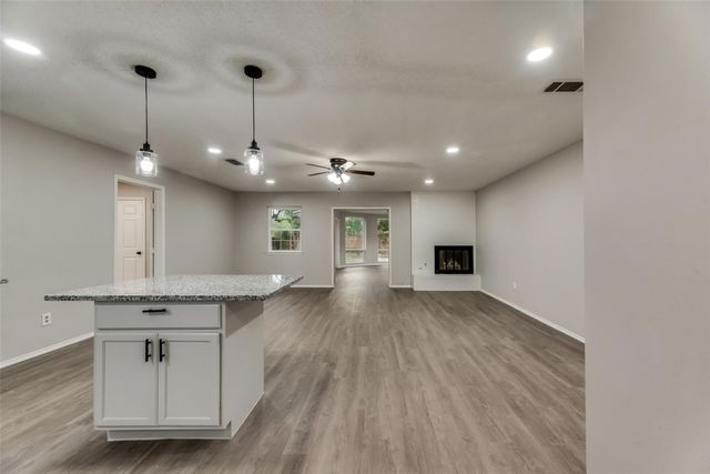 1108 Springdale Road, Bedford, TX 76021