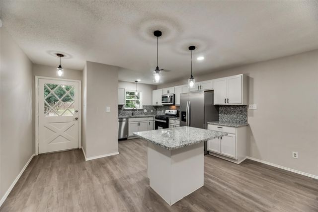 1108 Springdale Road, Bedford, TX 76021