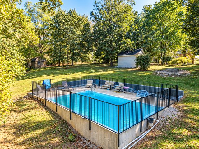 451 Woodside Drive, Somerset, KY 42503