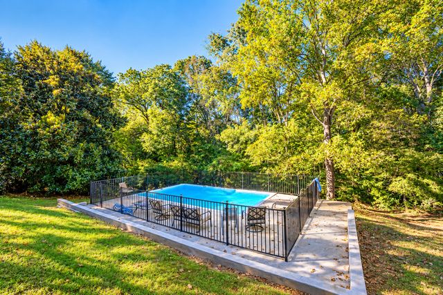 451 Woodside Drive, Somerset, KY 42503