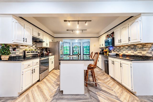 451 Woodside Drive, Somerset, KY 42503