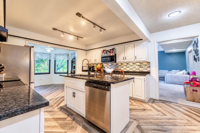 451 Woodside Drive, Somerset, KY 42503