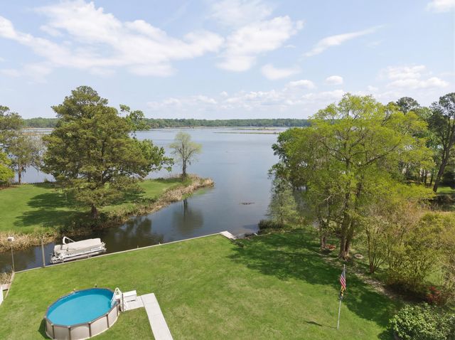 1805 Ringneck Road, Moncks Corner, SC 29461