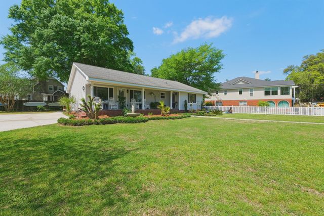 1805 Ringneck Road, Moncks Corner, SC 29461