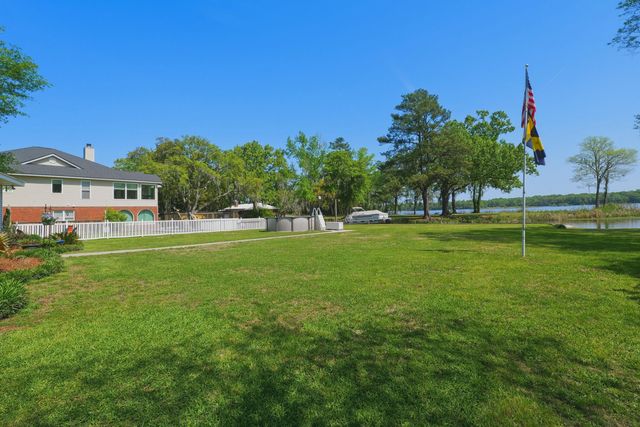 1805 Ringneck Road, Moncks Corner, SC 29461