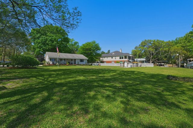 1805 Ringneck Road, Moncks Corner, SC 29461