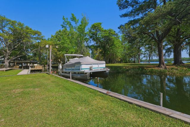 1805 Ringneck Road, Moncks Corner, SC 29461