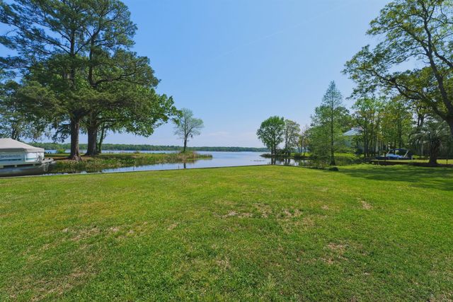 1805 Ringneck Road, Moncks Corner, SC 29461