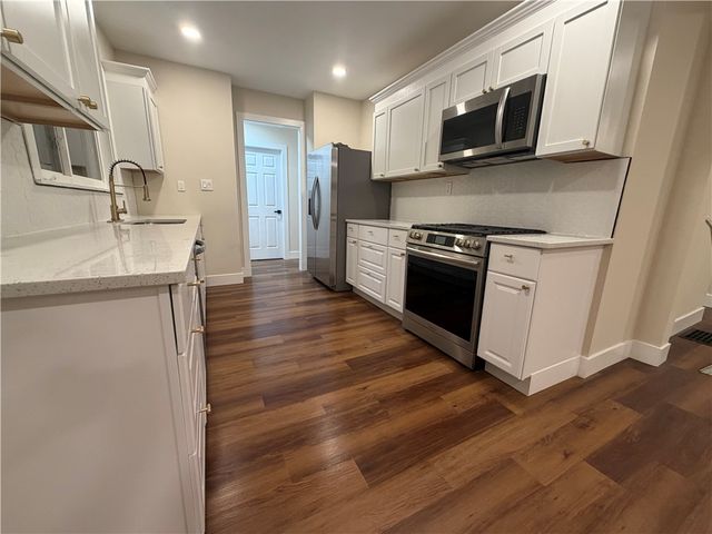 39 Vassar Drive, Dayton, OH 45406
