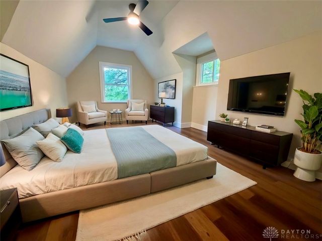 39 Vassar Drive, Dayton, OH 45406