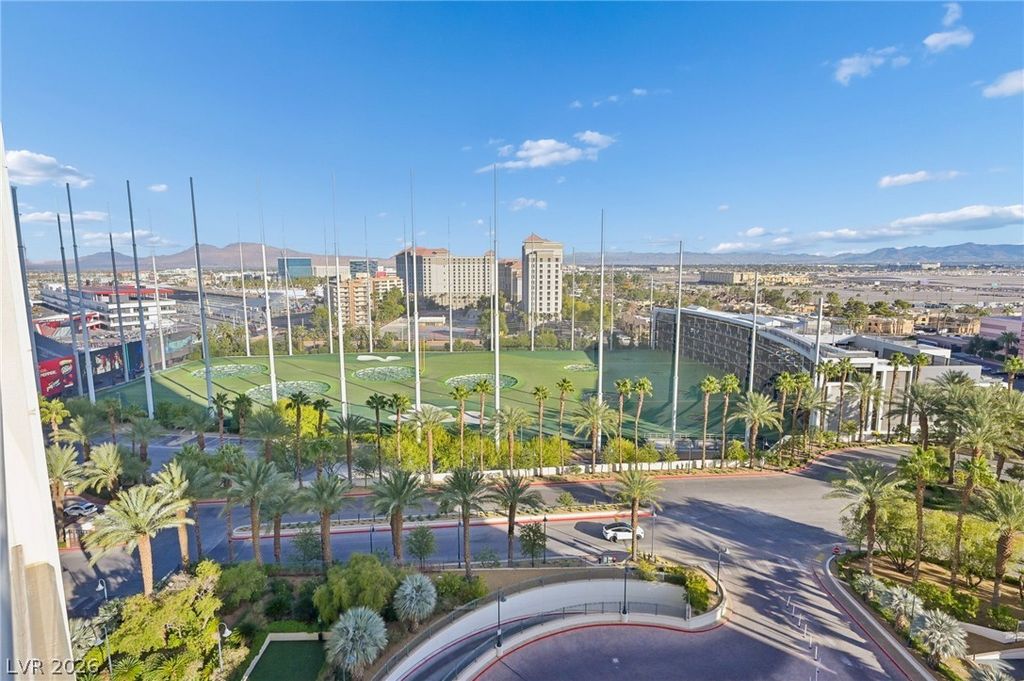 135 East Harmon Avenue 10714, Las Vegas, NV 89109 — photo 5