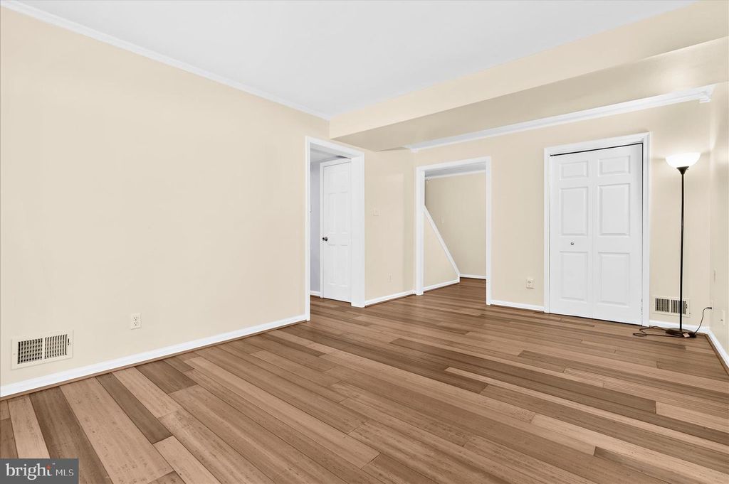 Image 15 of property listing at 7901 CITADEL DR, Severn, MD 21144