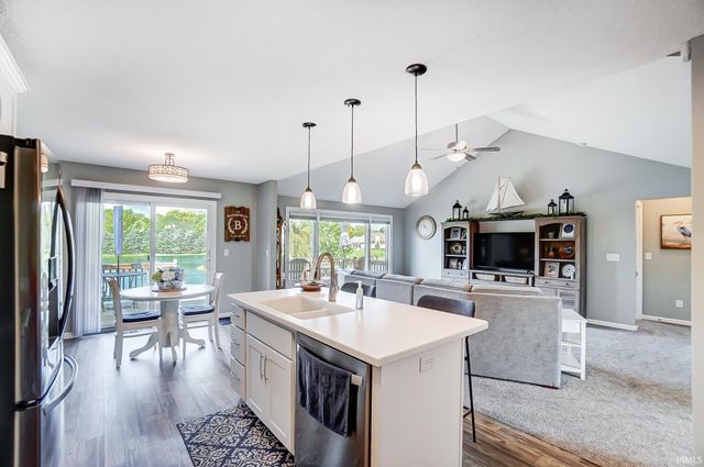 314 Laurelwood Lane, Kendallville, IN 46755