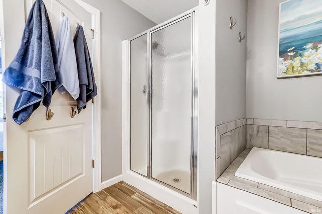 314 Laurelwood Lane, Kendallville, IN 46755