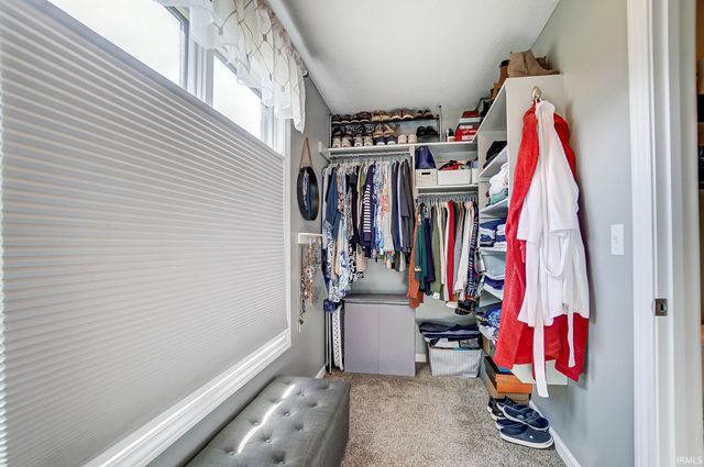 314 Laurelwood Lane, Kendallville, IN 46755