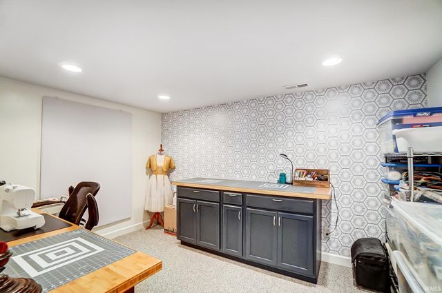 314 Laurelwood Lane, Kendallville, IN 46755